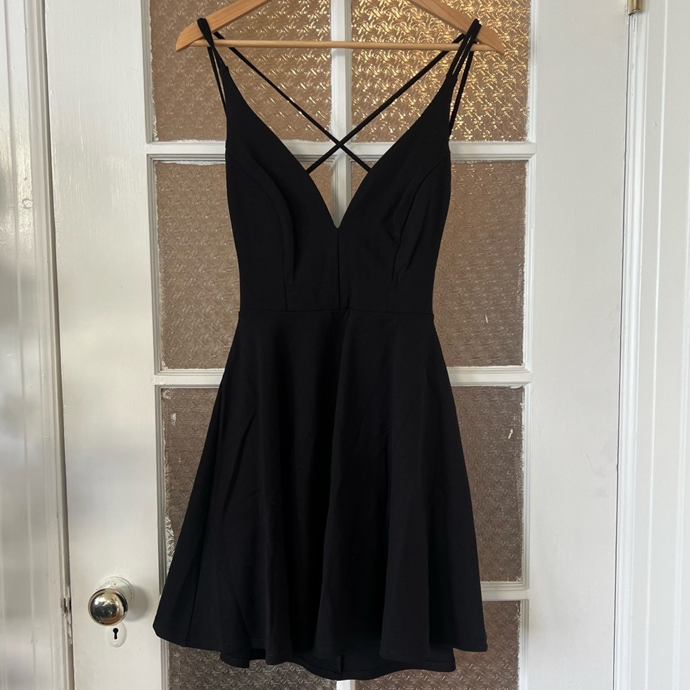 Lulus strappy black dress